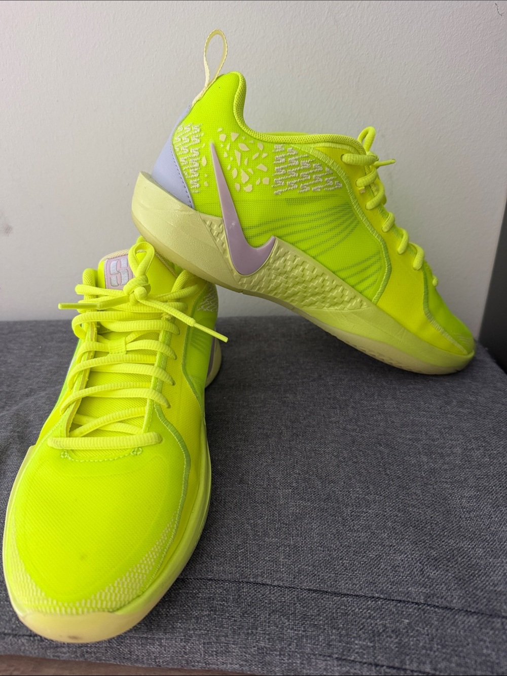 Nike Men’s Neon Yellow Sneakers
